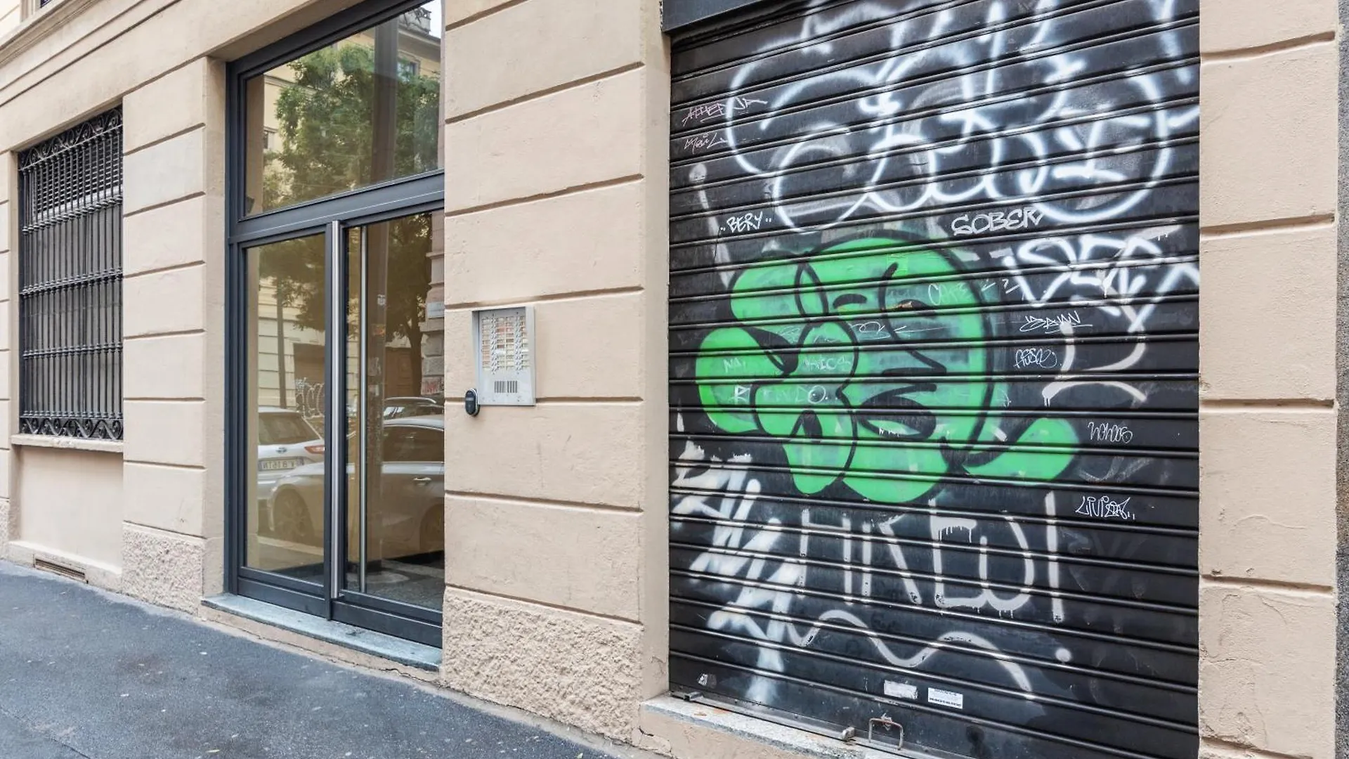 Appartamento Ampio E Luminoso Trilocale In Zona Moscova Milano Italia